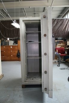 Used Chubb Trident 5520 TRTL30X6 Equivalent High Security Safe